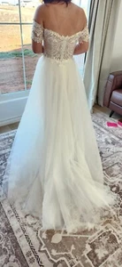 Women's Boho Cold Shoulder Sleeve Ivory Wedding Dress + Accessories (Size 6/8) - Picture 1 of 11