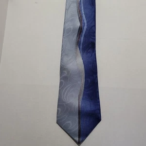 Rudee Ricco Men’s Tie 100% Polyester Italian Blue Silver Striped Swirls - Picture 1 of 4