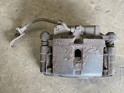 03 04 05 06 07 Hummer H2 pinça de freio traseira direita passageiro lateral 1630 fabricante de equipamento original - Imagem 1 de 4