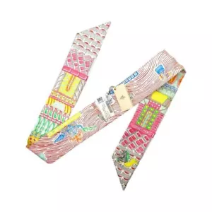 Bufanda Hermes Twilly Super Silk Quest seda Joanne Viff/verde/rosa Viff con caja - Imagen 1 de 7