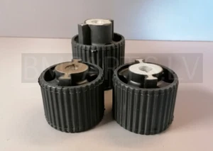 NEW GENUINE BMW F10 F11 & LCI REAR AXLE RUBBER MOUNTING SET 6797238 & 2x 6792873 - Picture 1 of 12
