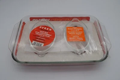 Pyrex Originals Value Pack- 3 QT. Baking Dish & 4 8 oz. Dessert Dishes NIP - Image 1 of 4