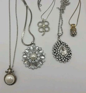 Lote de collar colgante cadena vintage de diamantes de imitación victoriano lágrima tono plata  - Imagen 1 de 21