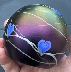 Vandermark Art Glass Paperweight Iridescent Heart & Swirl 1976 Signed 2.75" - Picture 1 of 7