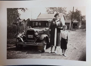 Foto De Colección Modelo A Ford Muy Alto Mujeres Niño Michigan Matrícula - Imagen 1 de 2