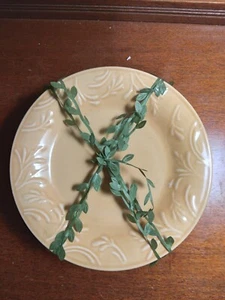 LIBBEY SALAD PLATES GOLD ~ Set of 6 ~ 8 1/2" - Picture 1 of 3