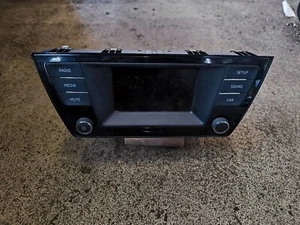 Skoda Fabia 5J WG8 Autoradio Radio Bluetooth 6V0035867F - Bild 1 von 2
