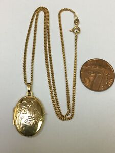 Attractive 9 Carat Yellow Gold Patterned Locket & Chain