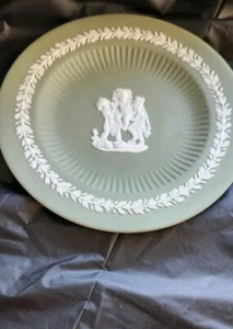 Wedgewood 7 Inch Jasperware Sage Green Plates Set Of 2 Cherubs Made In England - Picture 1 of 8