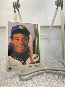1989 Upper Deck Baseball #1 Ken Griffey Jr. - Picture 1 of 2