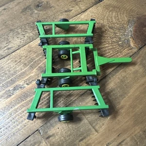 1/64 ERTL CUSTOM DEUTZ-ALLIS GREEN FOLDING DISK FARM TOY - Picture 1 of 6