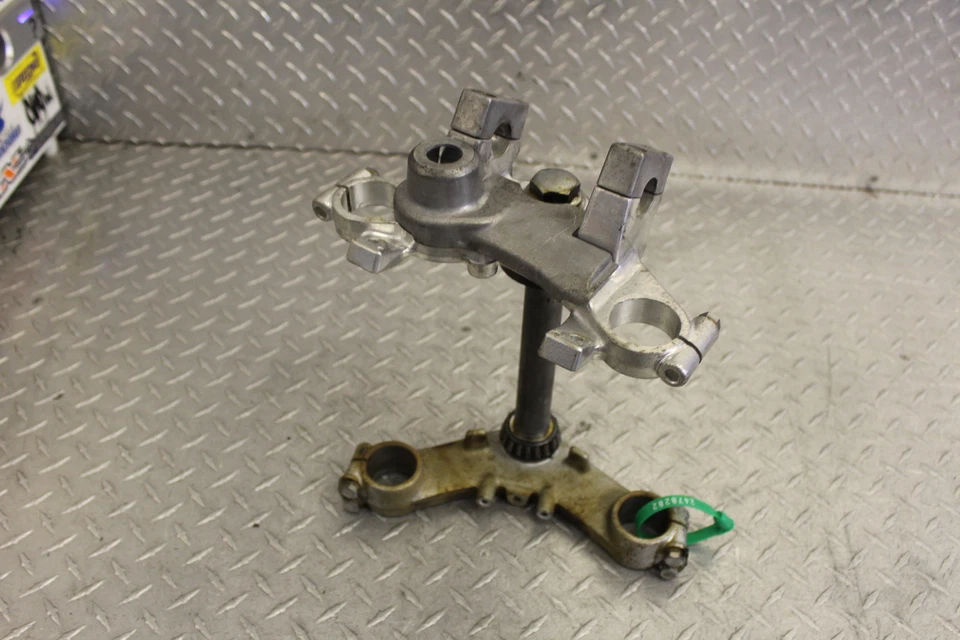 Kawasaki Eliminator 900 ZL900A 1985 horquilla delantera abrazadera triple árbol vástago Foto 1 de 4