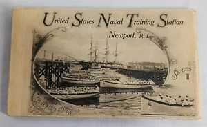 Cartolina d'epoca Stati Uniti Naval Training Station Newport RI libro USN - Foto 1 di 15