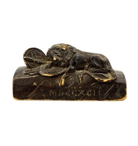 Vntg Hand Carved Wooden Replica Lion of Lucerne Switzerland MDCCXCII 1792-Rare? - Picture 1 of 12