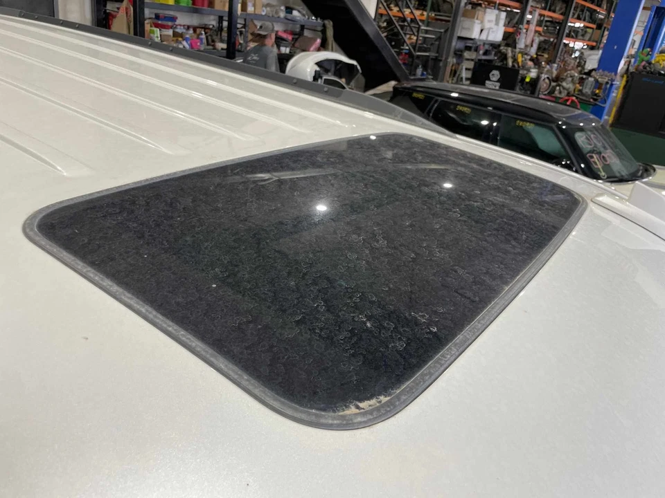 15-20 YUKON XL1500 Sun Roof Glass *GLASS ONLY* Foto 1 de 1
