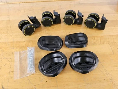 Replacement Wheelse for Delsey Paris Helium Edge 2.0 30" Checked Suitcase Bag - Image 1 of 4