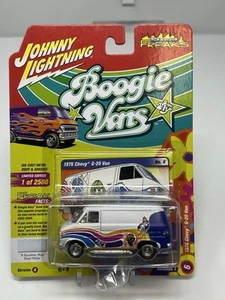 Johnny Lightning Boogie Vans 1976 Chevy G-20 Van White Lightning - Picture 1 of 4