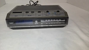 GE Clock Radio FM AM Alarm General Electric Blue Display 1980s Retro - Picture 1 of 7