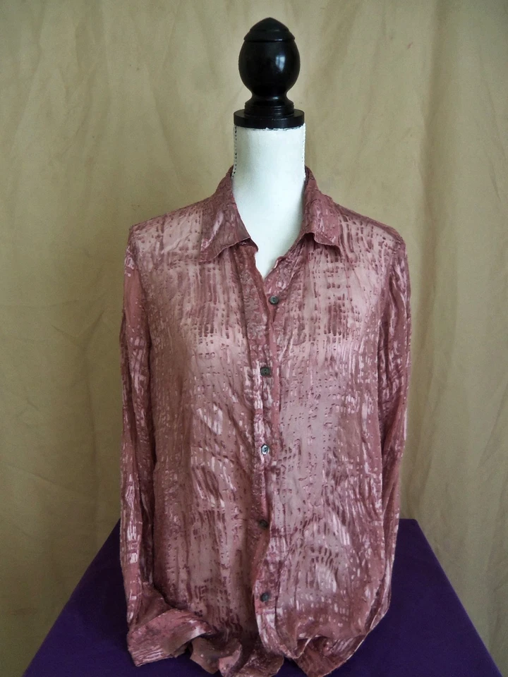 Blusa de los 90 NY&Co rosa polvorienta rayón/seda semi transparente burnout. Talla L. Foto 1 de 4