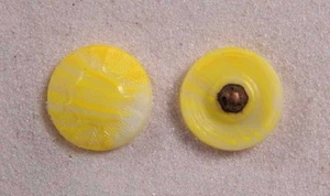 Button Set Glass Yellow Round Candy Stripe Sun 11/16” 18mm 28L Czechia - Picture 1 of 1