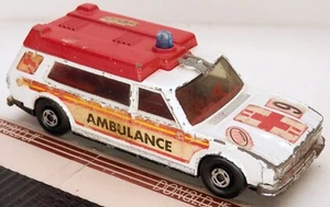 Vagón ambulancia Matchbox blanco/rojo vintage escala 1:45 - Imagen 1 de 2