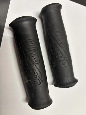 Vintage Retro Pro Grip  - Image 1 of 3