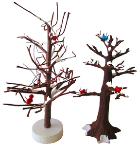 Abt. 56 Weihnachtsdorf 2 nackte Zweige Bäume mit Kardinälen/Bluebird/Schnee ~ sehr guter Zustand ~ 9 Zoll - Bild 1 von 6