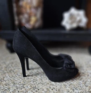 Fioni Heels Ladies Womens Black Stiletto Size 7.5 Bow Sexy - Picture 1 of 5