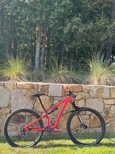 2022 Medium Canyon Neuron 5 mountain bike *with upgraded fork and drivetrain*  - Picture 1 of 9