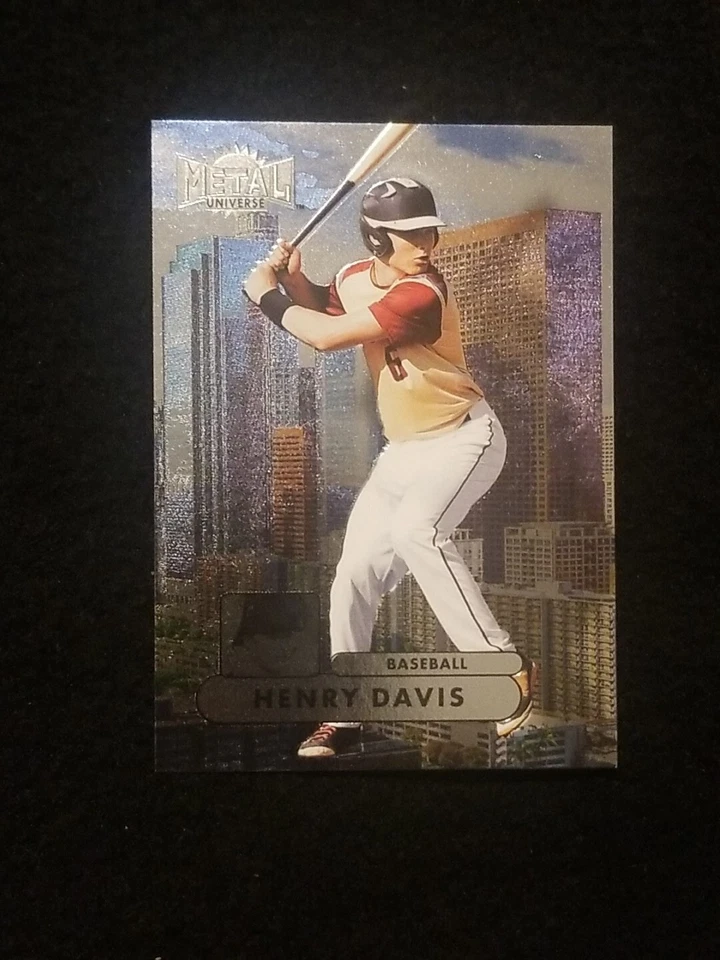 2022 SkyBox Metal Universe Champions 1997-98 Retro #RMUC-14 Henry Davis - Image 1 of 2