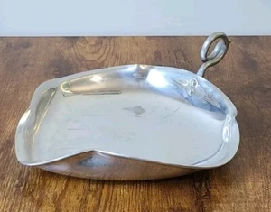 B W Buenilum Vintage Aluminium Bonboniere Tablett in Blattform - Bild 1 von 4