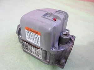 * Furnace Gas Valve Assembly * Part # VR8205S1248 * Honeywell * - Picture 1 of 8