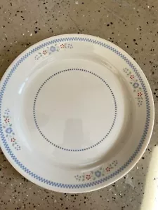 Corelle Corning Ware Needlepoint Pattern 10 1/4" Dinner Plate Replacement USA - Picture 1 of 1