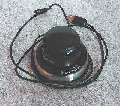 Mouse USB 3D Connexion SpaceNavigator difettoso AS-IS - Immagine 1 di 4