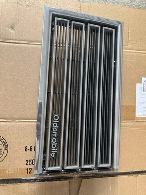 80-85 OLDSMOBILE DELTA 88 PARRILLA DELANTERA OEM 1852020 LH CONDUCTOR IZQUIERDO 22524201 Foto 1 de 4