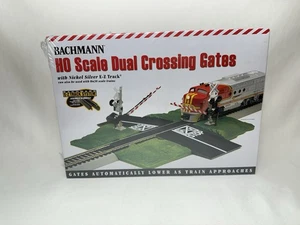 BACHMANN SCALA HO DOPPIO CANCELLO INCROCIO nuovo e sigillato - Foto 1 di 4