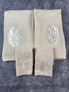 VTG Cannon 4pc Set Bath Towel Hand Wash Cloth Embroidered Floral Monogram "N" - Picture 1 of 9