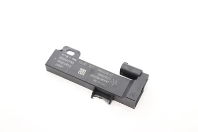 2020 - 2024 Chrysler Voyager Rear Keyless Entry Antenna Module 68051315ab - Image 1 of 4