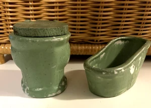 Vintage Dollhouse Furniture Green Ceramic Bath Set Toilet & Tub Made in Germany - Picture 1 of 6