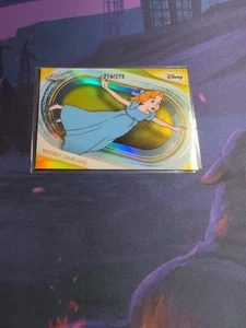 2025 Topps cromo Disney amarillo refractor Wendy Darling 214/275 - Imagen 1 de 10