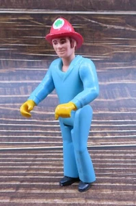 De colección Fisher Price Adventure People Hombre Paramédico 1975 Bombero Equipo de Rescate - Imagen 1 de 12