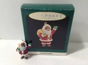 NUOVO!! Hallmark Miniatures Babbo Natale gioioso dal 1995 - Foto 1 di 3