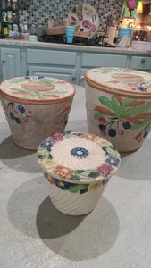 3 coperchi barattoli nidificazione maiolica giapponese anni 40 dipinti a mano fiori cesto intreccio - Foto 1 di 5