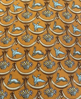 Corbata para hombre Salvatore Ferragamo 100 % seda naranja conejos y patos Foto 1 de 4