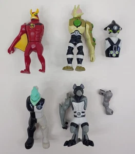 BEN 10 Schöpfungskammer Konvolut 4 unvollständige Figuren - Bild 1 von 14