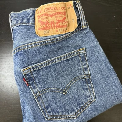 Jeans Levis 501 Azul Denim Botón Mosca 100% Algodón Pestaña Roja Vintage Años 90 Para Hombre 29x34 Foto 1 de 4