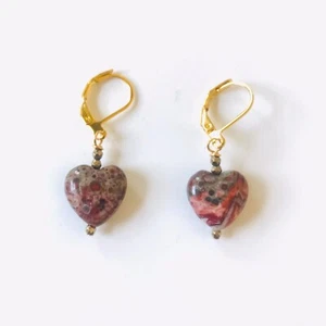 Bunte Jaspis Herz Ohrringe von CurlanceCreations - Bild 1 von 4