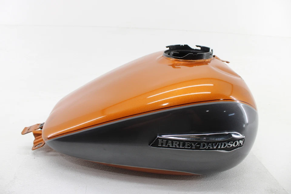 08-23 Harley Davidson Electra Glide Ultra Limited Flhtk Fuel Gas Tank - Image 1 of 4