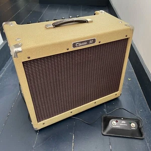 Peavey Classic 30W all-valve combo, Tweed finish. Good condition. Inc footswitch - Picture 1 of 16
