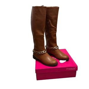 Women's Nettie Chain Embellished Flat Boots in Faux Leather Brown NIB Size 6 - Picture 1 of 8